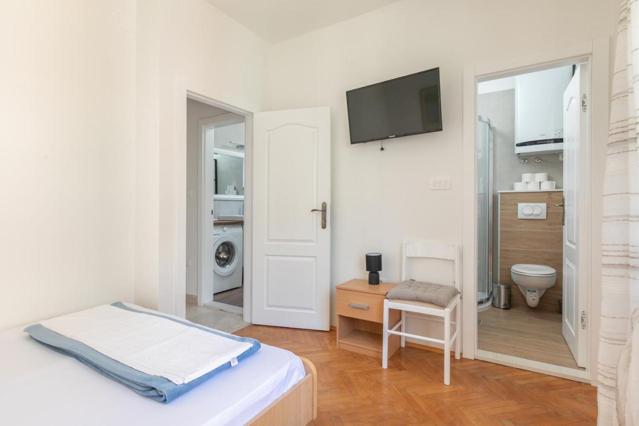 Apartman Ana Boric Podgora Esterno foto