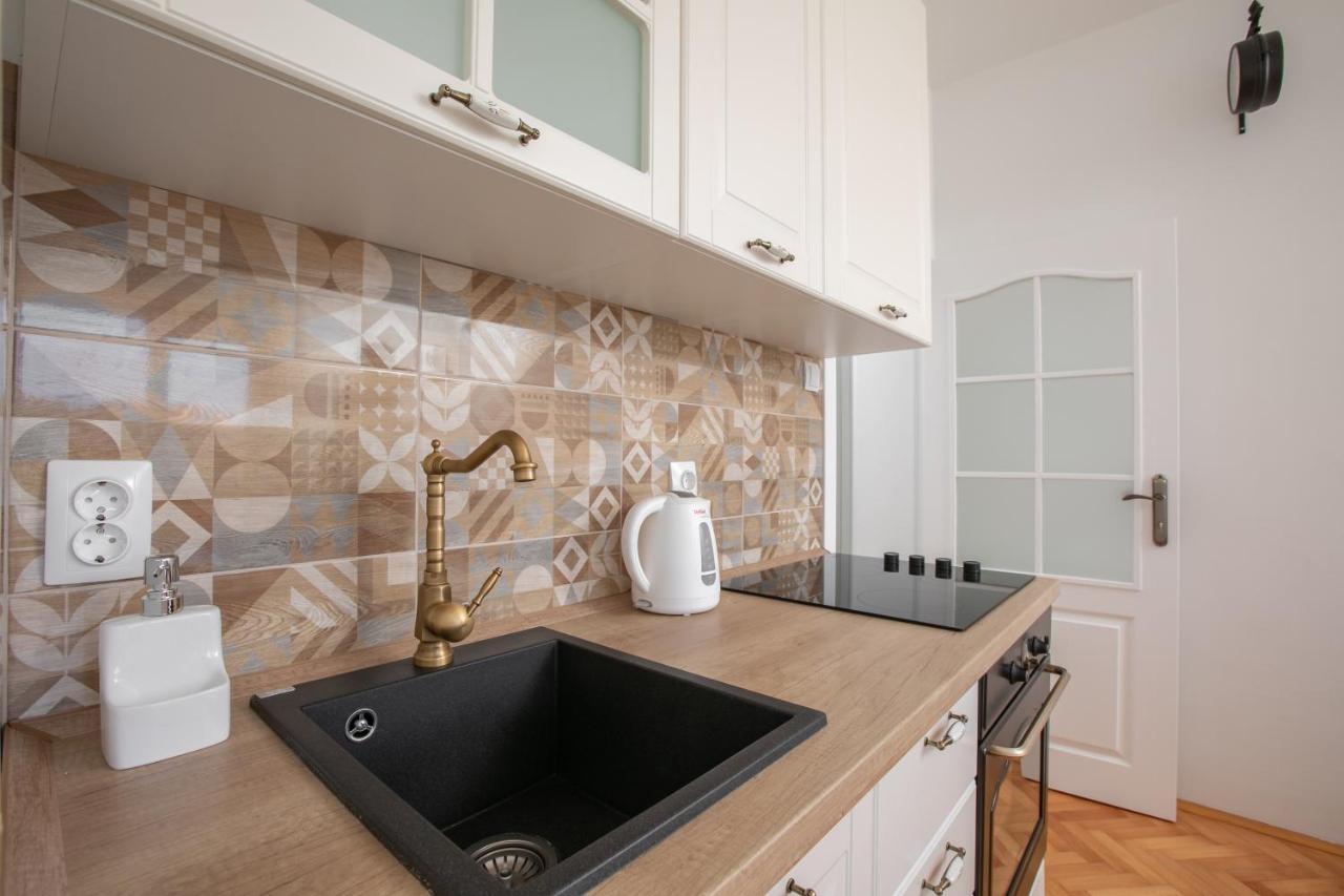 Apartman Ana Boric Podgora Esterno foto